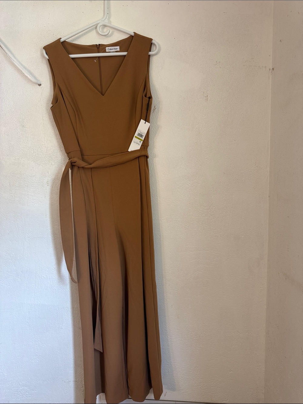 Calvin Klein Sleeveless V-Neck Maxi JUMPSUIT in Camel Brown - Picture 4 of 16